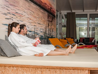 Wellnessurlaub - Hotel-Schwerpunkt: Wellness & Sport - Schwimmbad Ruheraum - Wellness-& Sporthotel "Haus am See"