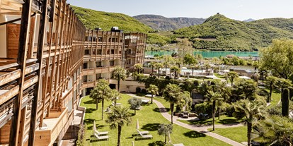 Wellnessurlaub - zustellbare Kinderbetten - Trentino-Südtirol - Aussicht vom Lake Spa Hotel Seeleiten - Lake Spa Hotel SEELEITEN