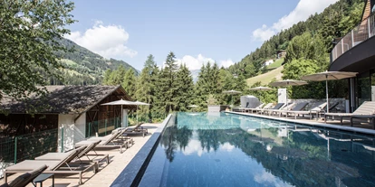 Wellnessurlaub - Pools: Außenpool beheizt - Gargazon bei Meran - Infinity Pool - Hotel Bad Fallenbach