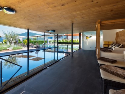 Wellnessurlaub - Pools: Außenpool beheizt - St. Leonhard (Trentino-Südtirol) - Hallenbad - Hotel Sun