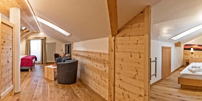 Wellnessurlaub - Finnische Sauna - Vals/Mühlbach Vals - Familien Suite Pinova 45m² - Hotel Sun