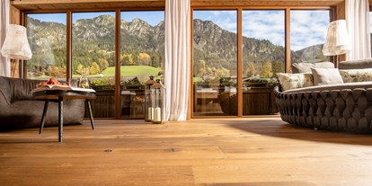 Wellnessurlaub - Finnische Sauna - Leselounge "Wolke 7" - gemütliches Holz, warme Farben, Bergsicht und viel Ruhe - Alpbacherhof****s - Mountain & Spa Resort