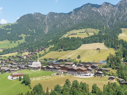 Wellnessurlaub - Whirlpool - Kössen - Der Alpbacherhof - eingebettet im Schönsten Dorf Österreichs - Alpbacherhof****s - Mountain & Spa Resort