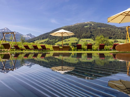 Wellnessurlaub - Hotelbar - Bad Tölz - Whirpool im Adults Only mit fantastischem Ausblick - Alpbacherhof****s - Mountain & Spa Resort