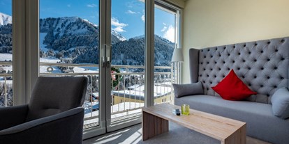 Wellnessurlaub - Kräuterbad - Fiss Fiss - 4* Hotel Erlebach - Wander- Wellness & Genusshotel in Vorarlberg