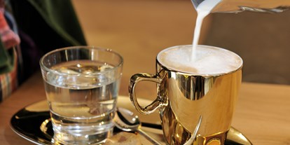 Wellnessurlaub - Lomi Lomi Nui - Schönau am Königssee - Kaffee DAS.GOLDBERG - Das Goldberg