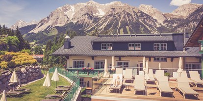 Wellnessurlaub - Restaurant - PLZ 5562 (Österreich) - Sky-Sonnenterrasse mit herrlichem Panoramablick auf die Bergwelt
 - Hotel Annelies