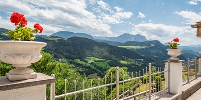 Wellnessurlaub - Verpflegung: Frühstück - Taisten - Blick auf die Dolomiten - Berglandhotel Untertheimerhof