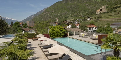 Wellnessurlaub - Pools: Sportbecken - Völs am Schlern - Sky-Spa mit 360° Panoramablick auf die Südtiroler Bergwelt - Feldhof DolceVita Resort