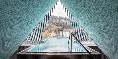 Wellnessurlaub - Hamam - Vorarlberg - Über dem Gebäudeensemble thront nun der neue Ruhe- und Relaxbereich Wolke 7 mit Hammam und Infinity-Skypool. - GAMS zu zweit