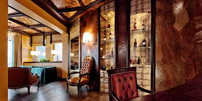 Wellnessurlaub - Bettgrößen: Queen Size Bett - Gaschurn - Cigar Lounge - Tschuggen Grand Hotel