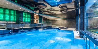Wellnessurlaub - Pools: Infinity Pool - Kühtai - Silentpool - Active Family Spa Resort Stroblhof