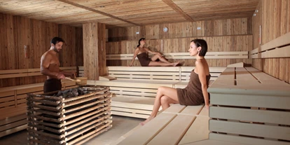 Wellnessurlaub - Hotel-Schwerpunkt: Wellness & Romantik - Vill - Finnische Sauna - Active Family Spa Resort Stroblhof