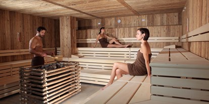 Wellnessurlaub - Pools: Infinity Pool - Kühtai - Finnische Sauna - Active Family Spa Resort Stroblhof