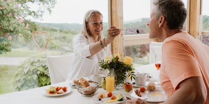 Wellnessurlaub - Rücken-Nacken-Massage - Pridahof - Ein ganz besonderes Frühstück erwartet unsere Gäste jeden Tag  - Das Eisenberg