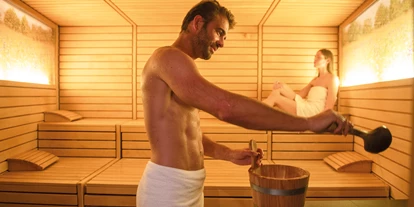 Wellnessurlaub - Rücken-Nacken-Massage - Pridahof - Larimar Saunawelt - Hotel Larimar