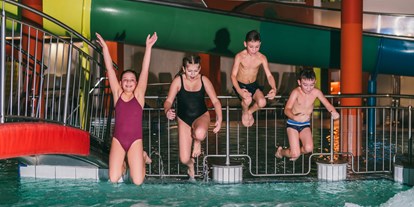 Wellnessurlaub - Pools: Außenpool beheizt - Oberneuberg (Pöllauberg) - Hotel Reiters Finest Family