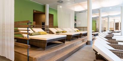 Wellnessurlaub - Hotel-Schwerpunkt: Wellness & Gesundheit - Österreich - Saunalandschaft öffentliche Therme - St. Martins Therme & Lodge