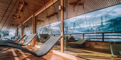 Wellnessurlaub - Finnische Sauna - Oberstdorf - Schwebeliegen im Winter - Das Naturhotel Chesa Valisa****s