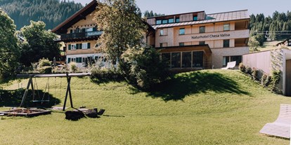 Wellnessurlaub - Ayurveda Massage - PLZ 6673 (Österreich) - Das Naturhotel Chesa Valisa - Das Naturhotel Chesa Valisa****s