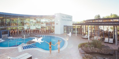 Wellnessurlaub - Pools: Außenpool beheizt - Thermenland Steiermark - Schaffelbad im Thermenresort Loipersdorf - Thermenhotel Vier Jahreszeiten Loipersdorf