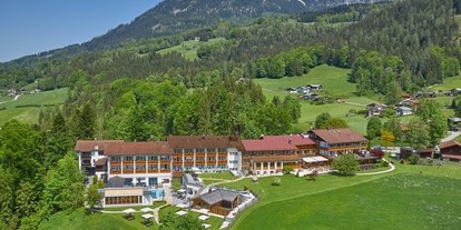 Wellnessurlaub - Pools: Innenpool - PLZ 5441 (Österreich) - Alm- & Wellnesshotel Alpenhof