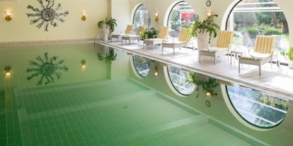 Wellnessurlaub - Hotel-Schwerpunkt: Wellness & Natur - Garmisch-Partenkirchen - Alpenhof Grainau Pool - Alpenhof Grainau