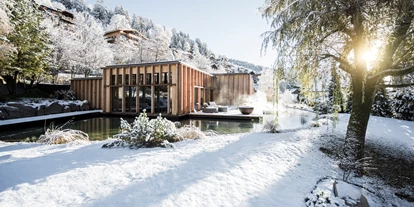 Wellnessurlaub - Entgiftungsmassage - Mühlen in Taufers - Sauna Winter - ADLER Spa Resort DOLOMITI