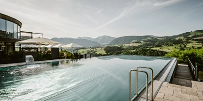 Wellnessurlaub - Langschläferfrühstück - Legau - Infinity-Pool - Bergkristall - Mein Resort im Allgäu