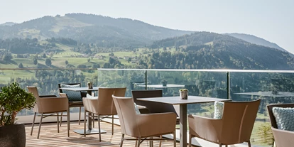 Wellnessurlaub - Langschläferfrühstück - Legau - Terrasse Weitblick - Bergkristall - Mein Resort im Allgäu