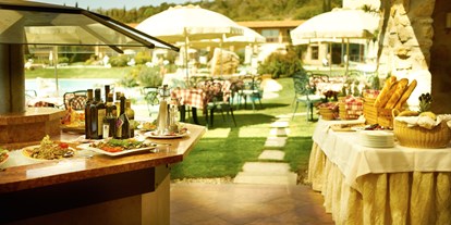 Wellnessurlaub - Wirbelsäulenmassage - Italien - ADLER Spa Resort THERMAE - Gartenrestaurant - ADLER Spa Resort THERMAE