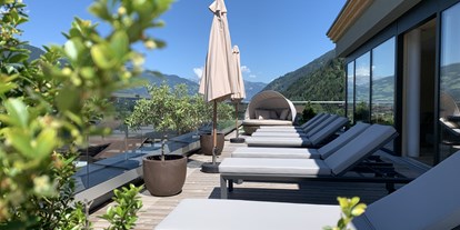 Wellnessurlaub - Hotel-Schwerpunkt: Wellness & Skifahren - Fügen - Sky Spa mit Dachterrasse und 360° Panoramablick - Natur Resort Rissbacher