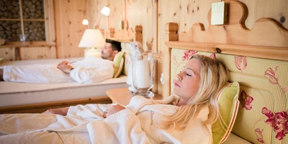 Wellnessurlaub - Wirbelsäulenmassage - Strobl - Ruheraum mit Wasserbetten - Hotel AlpenSchlössl