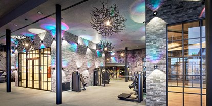 Wellnessurlaub - Fitness-Center auf 1.380 qm - 5-Sterne Wellness- & Sporthotel Jagdhof