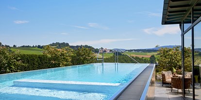 Wellnessurlaub - Restaurant - Privater Infinity-Pool auf der Dachterrasse der eigenen Luxus-Suite - 5-Sterne Wellness- & Sporthotel Jagdhof