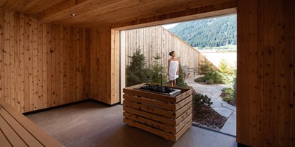 Wellnessurlaub - Fußreflexzonenmassage - Sexten - Wellness - Alpine Nature Hotel Stoll