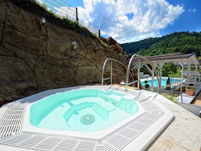 Wellnessurlaub - Bettgrößen: Doppelbett - Oberkirch - Whirlpool und Infinity Pool - Wellnesshotel Rothfuss