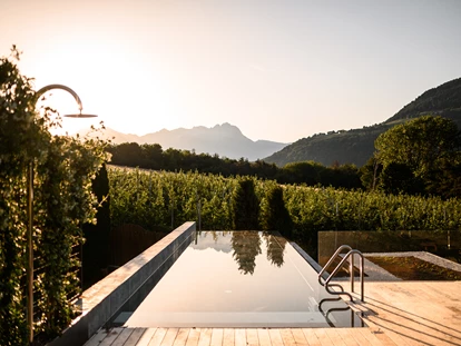 Wellnessurlaub - Pools: Außenpool beheizt - Gargazon bei Meran - Skypool - Design Hotel Tyrol