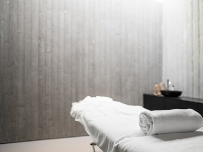Wellnessurlaub - Rücken-Nacken-Massage - Ratschings - Design Hotel Tyrol