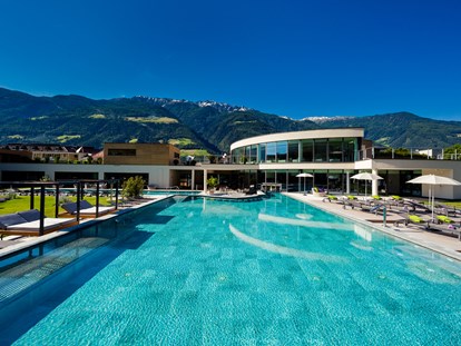 Wellnessurlaub - Infrarotkabine - Lana (Trentino-Südtirol) - Infinity-Outdoorpool - Familien- & Wellnesshotel Prokulus