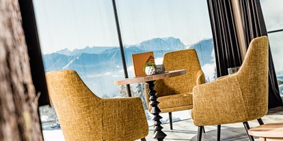 Wellnessurlaub - Hotel-Schwerpunkt: Wellness & Beauty - Vals/Mühlbach - Hotel Sonnenberg Bibliothek - Alpine Spa Resort Sonnenberg