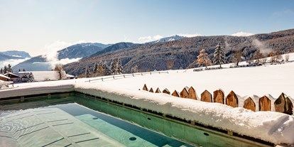 Wellnessurlaub - Finnische Sauna - Meransen - Hotel Sonnenberg Hot Whirlpool - Alpine Spa Resort Sonnenberg