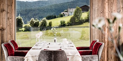 Wellnessurlaub - Entgiftungsmassage - PLZ 9963 (Österreich) - Hotel Sonnenberg Weinstube - Alpine Spa Resort Sonnenberg