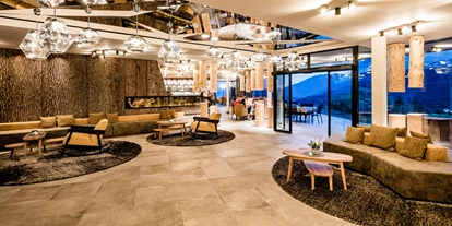 Wellnessurlaub - Skilift - Mühlen in Taufers - Hotel Sonnenberg Living Lobby - Alpine Spa Resort Sonnenberg