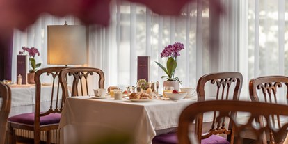 Wellnessurlaub - Umgebungsschwerpunkt: Therme - Naturns bei Meran - Frühstück - Hotel Adria