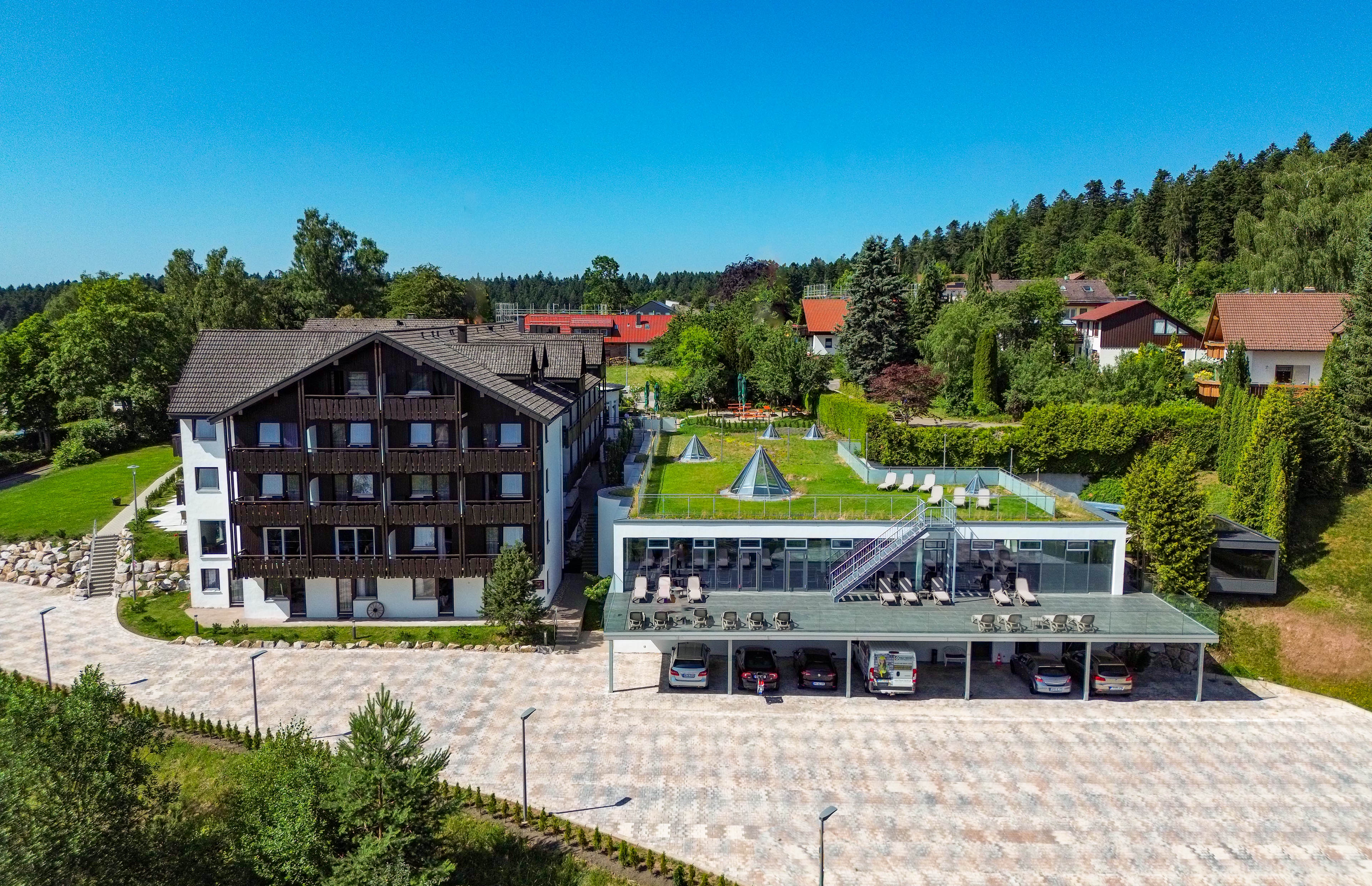 Wellnesshotel - Außenansicht im Hotel  - Wellnesshotel Hohenrodt ****