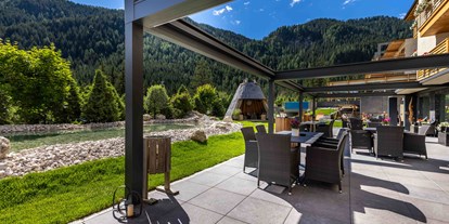 Wellnessurlaub - Pools: Außenpool beheizt - Sexten - Hotel Cristallo Wellness Mountain Living