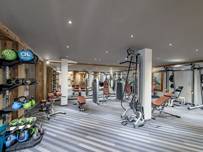 Wellnessurlaub - Hotel-Schwerpunkt: Wellness & Sport - Mühlbach (Trentino-Südtirol) - Fitnesstudio mit Gymnstikraum 225m² - Aktiv- & Wellnesshotel Bergfried