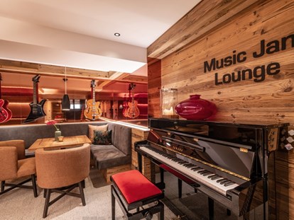 Wellnessurlaub - Preisniveau: exklusiv - Music Jam Lounge - Aktiv- & Wellnesshotel Bergfried