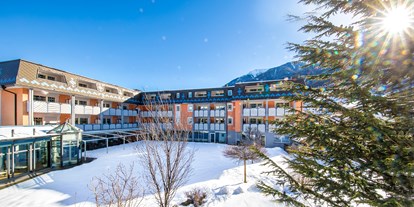 Wellnessurlaub - Umgebungsschwerpunkt: am Land - Trentino-Südtirol - Hotelbild Winter - Aktiv- & Wellnesshotel Zentral